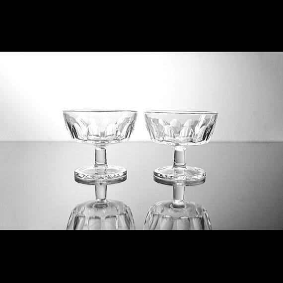 Pair of Arcoroc France Arctic Dessert or Champagne Coupes – Vintage Pressed Glass Bowls