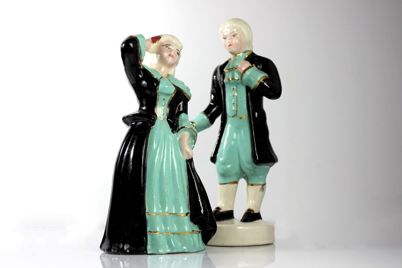 Figurines coloniales homme et femme ensemble assorti | Etsy Figurines coloniales homme et femme ensemble assorti | Etsy
