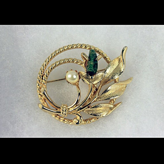 Sarah Coventry Brooch,  Jade Garden, Cultured Pearl, Jade Nugget, Gold Tone, Fashion Pin, Costume Jewelry, Collectible