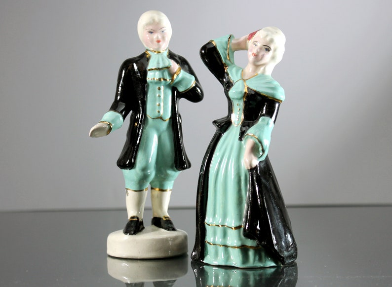 Figurines coloniales homme et femme ensemble assorti | Etsy Figurines coloniales homme et femme ensemble assorti | Etsy
