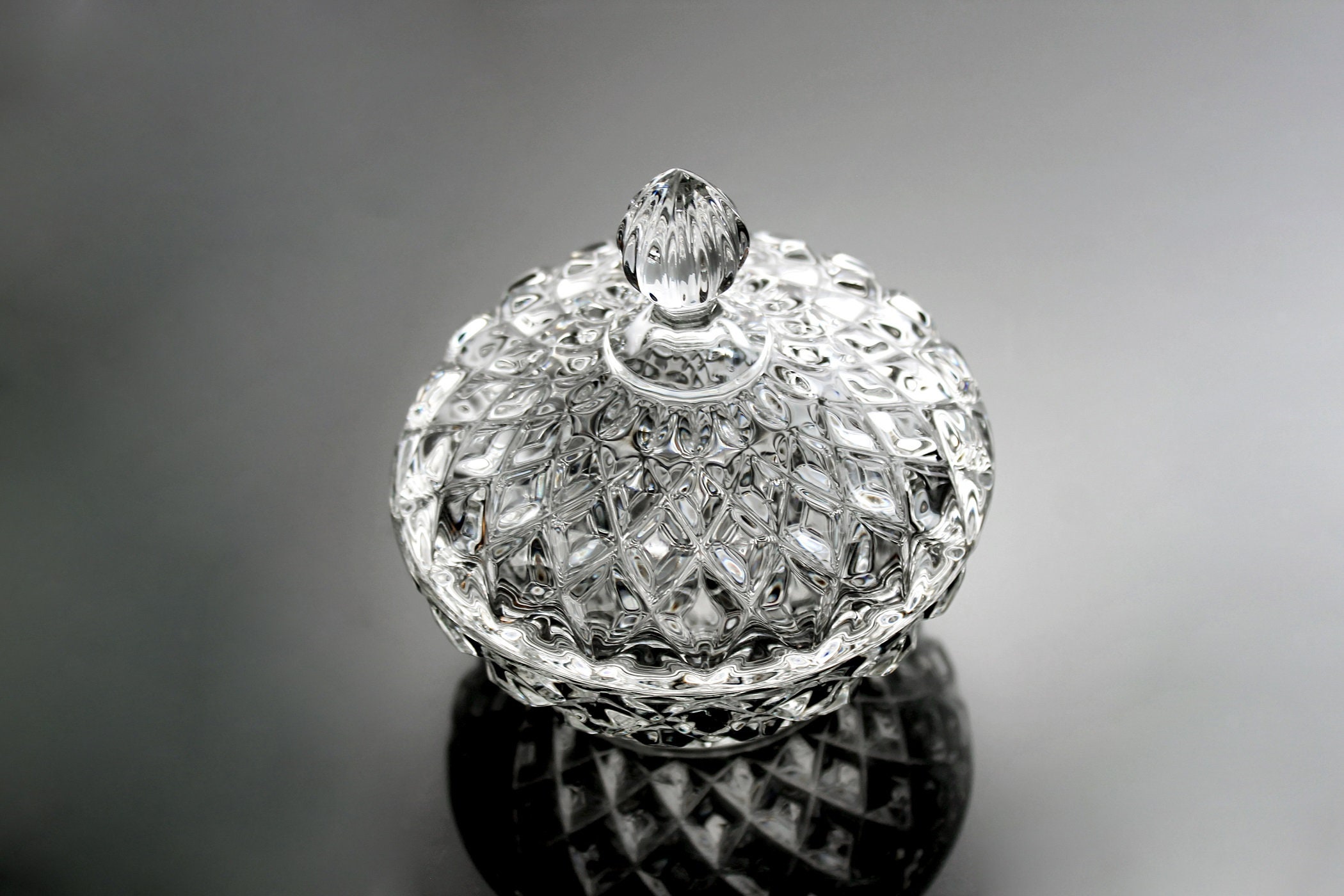 Crystal Lidded Candy Dish, Diamond Pattern, Round, Giftware, Clear
