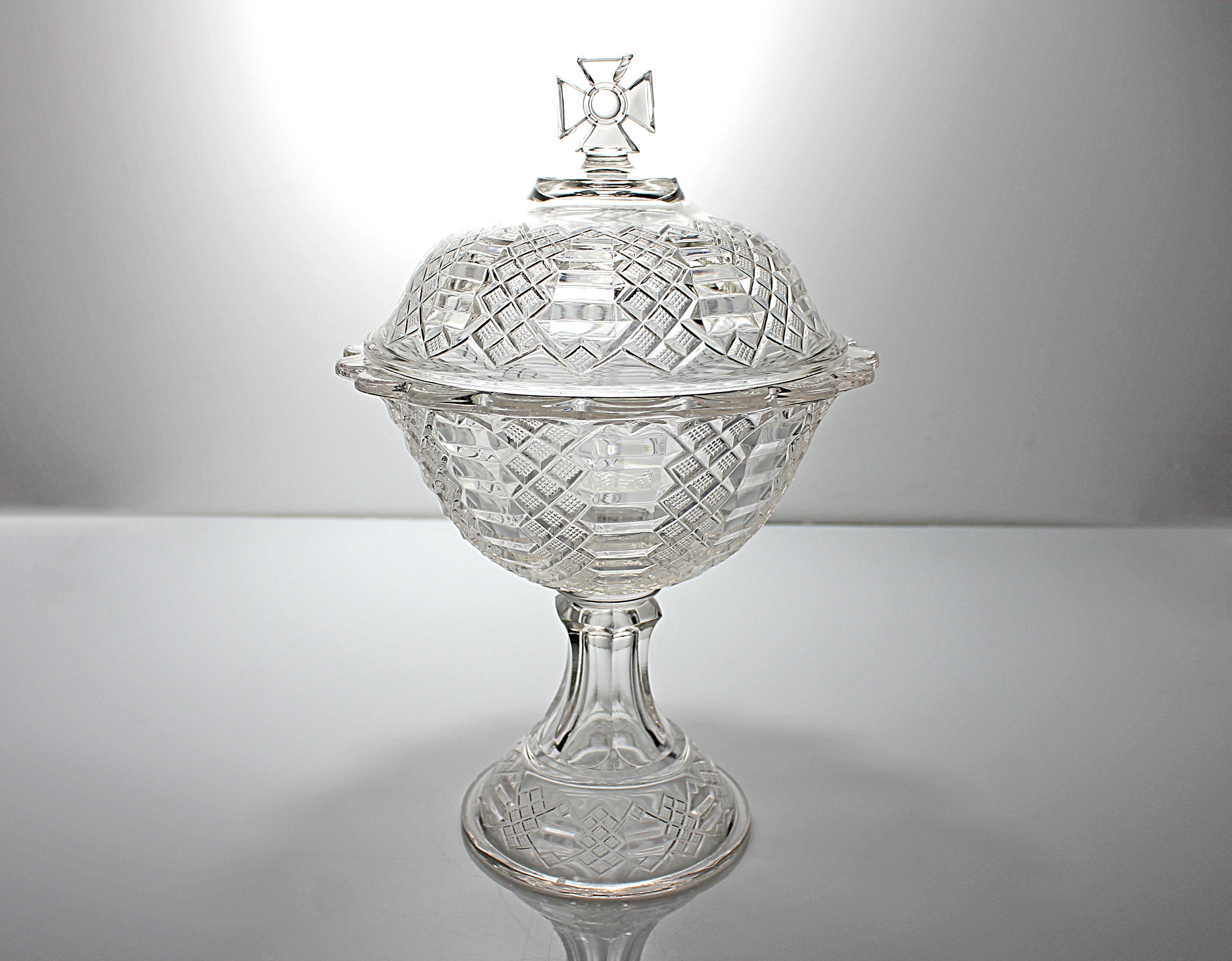 Handblown Belgian Glass Jackie Punch Bowl with Lid & Spoon – Laurier  Blanc