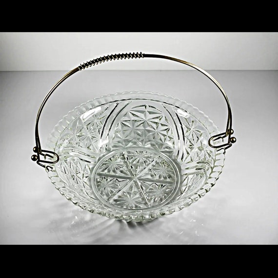 Anchor Hocking Basket Bowl, Stars and Bars, Salad Bowl, Star and Arch, 10 Inch, Centerpiece