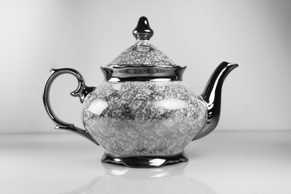 Footed Teapot, Bavaria, Platinum Trim and Design, Fine China, Flower and Leaf Pattern, 4 Cup