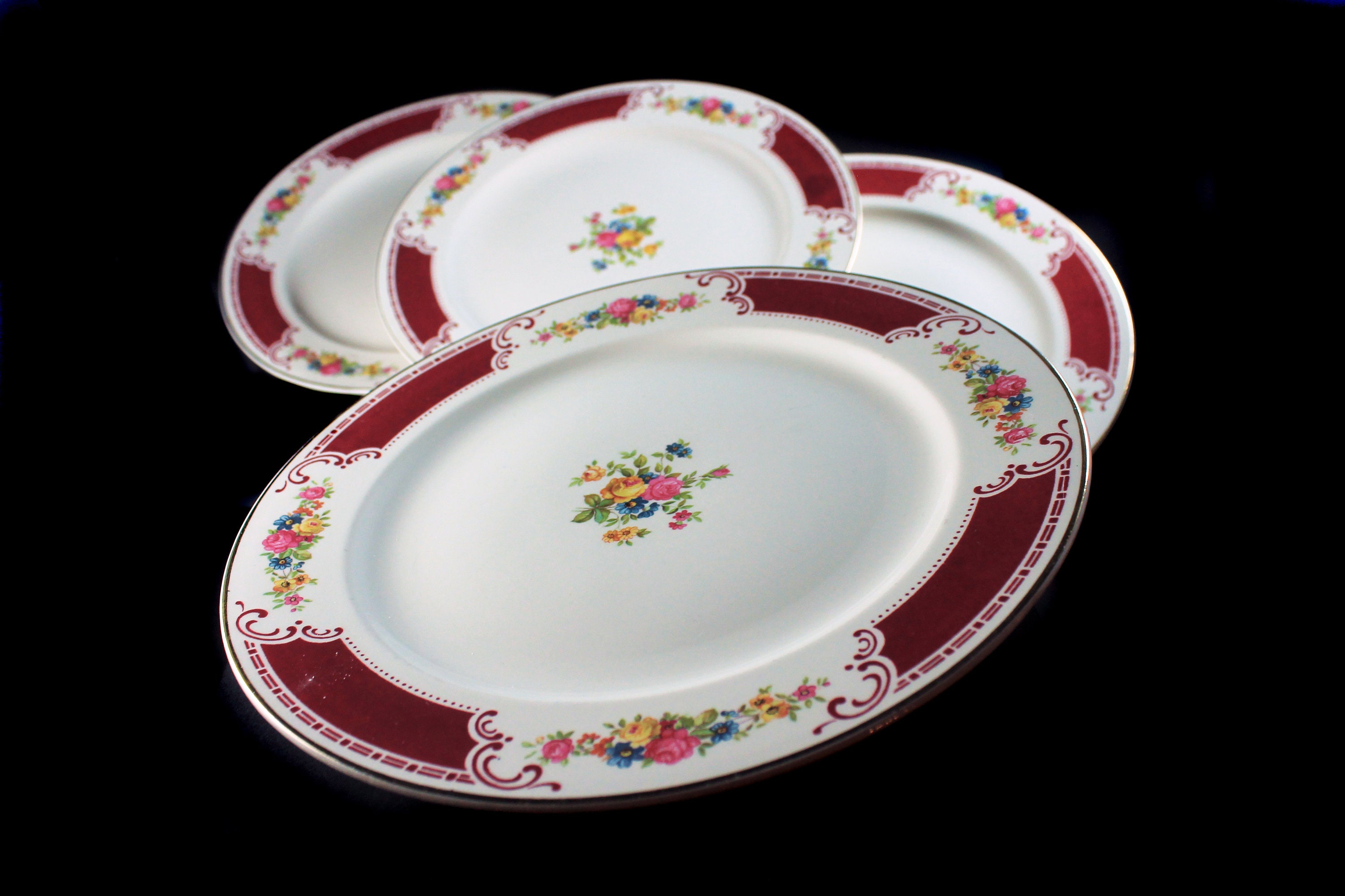 Dinner Plates, Homer Laughlin, Majestic, Brittany Shape, Set of 4