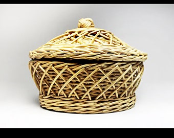 Covered Round Wicker Basket, Decorative, Storage, Home Decor, Handmade, Intricately Woven