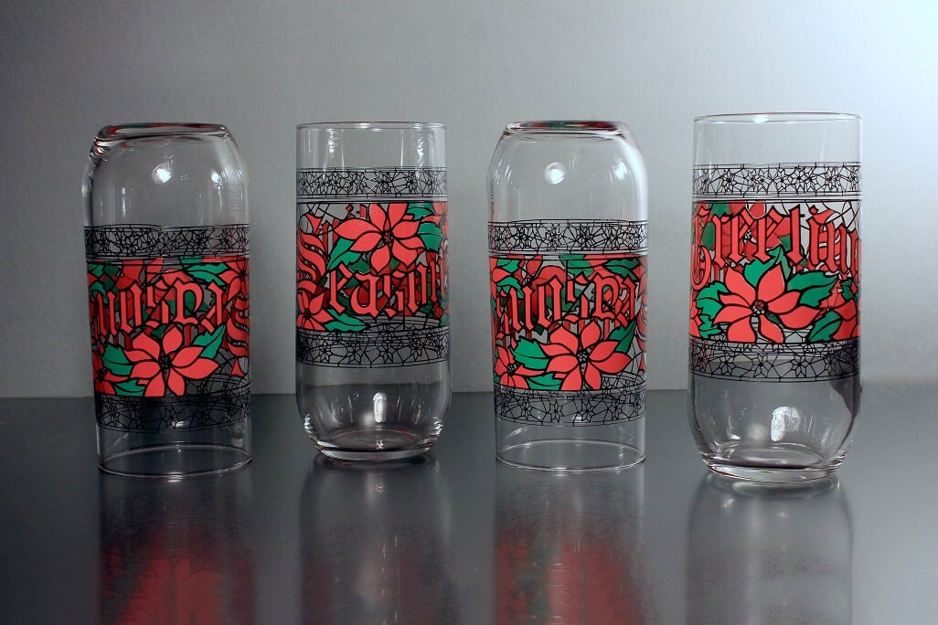 Season's Greetings' Holiday Glasses –