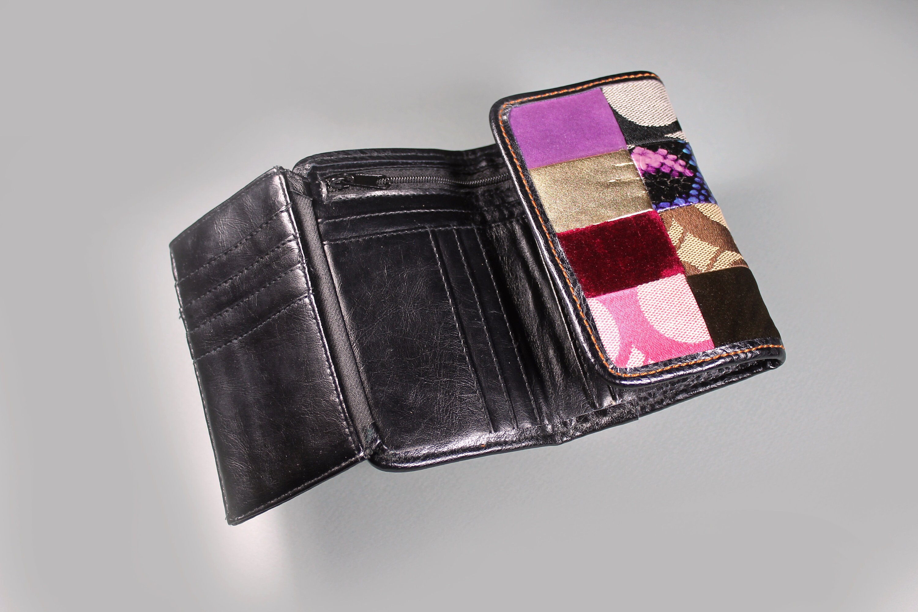 Patchwork Trifold Wallet, Woman's Wallet, Multicolored, Zippered Side