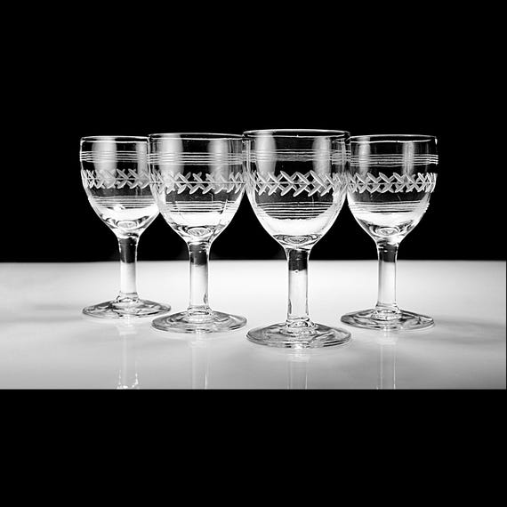 Anchor Hocking Wine Glasses – Cut Laurel and Band Pattern – Mid-Century Barware - Set of 4 - Cordial Glasses