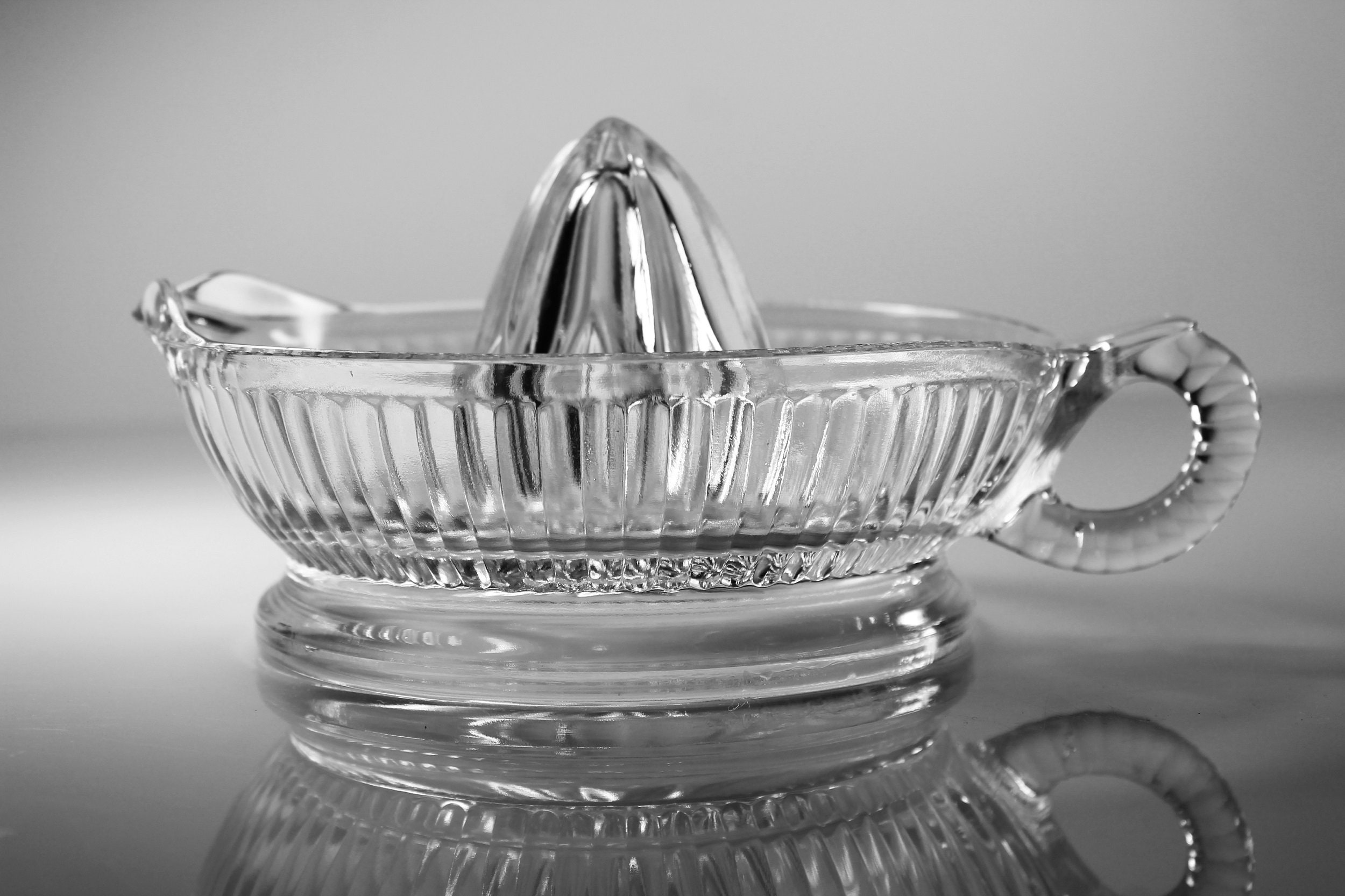 Anchor Hocking Juice Reamer, Ribbed, Clear Glass, Orange Juicer