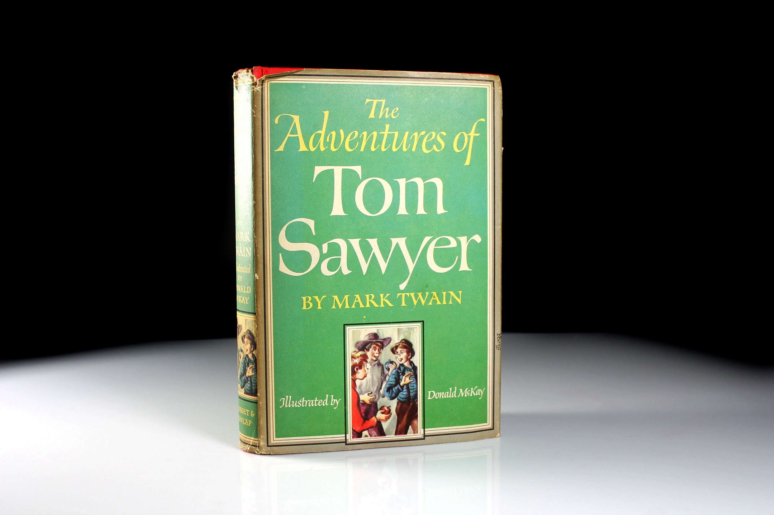 Hardcover Book, Tom Sawyer, Mark Twain, 1946 Edition, Classic Book