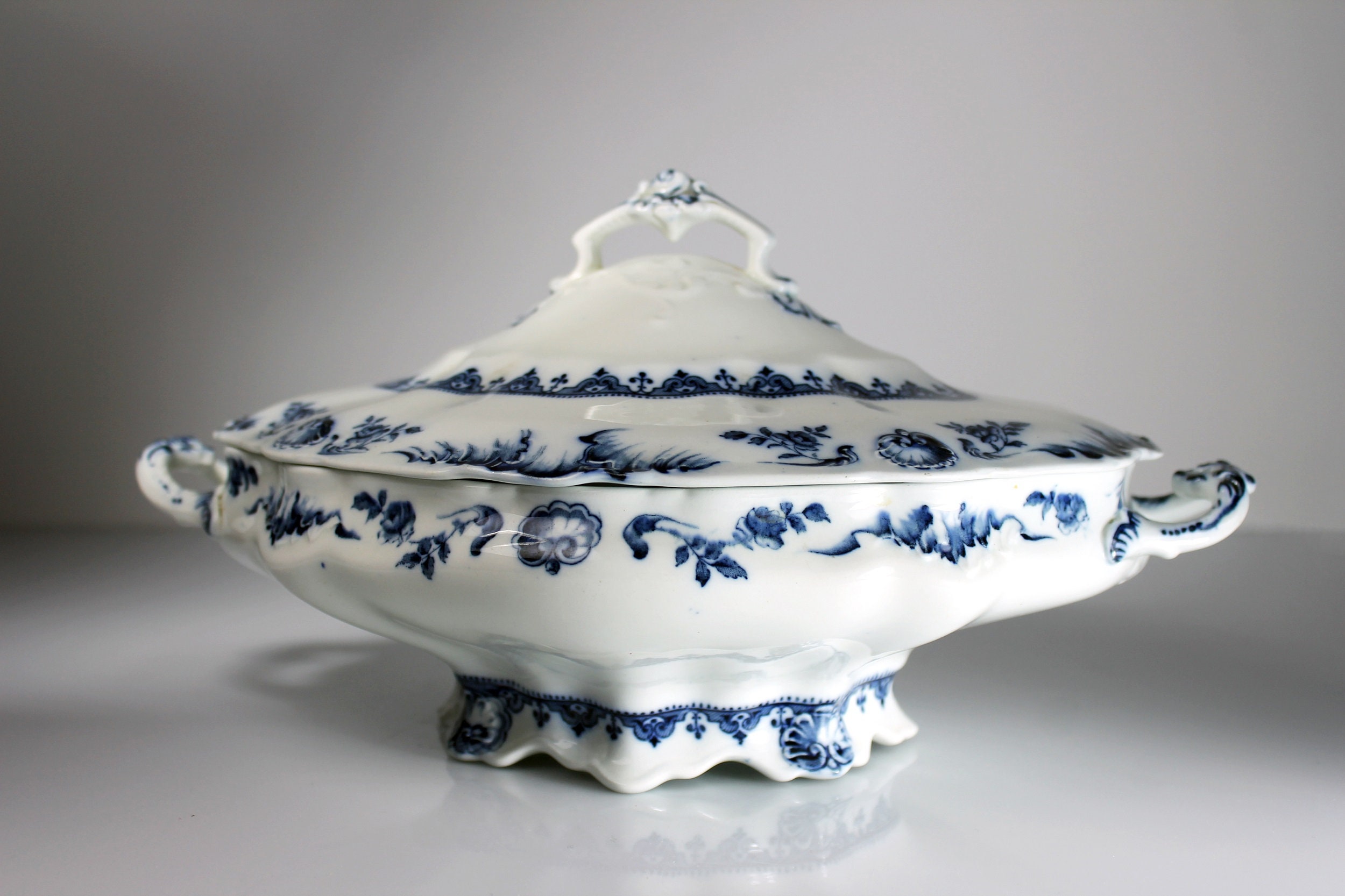 Antique Covered Vegetable Bowl, J & G Meakin, Acantha, Rare 1890s Fine