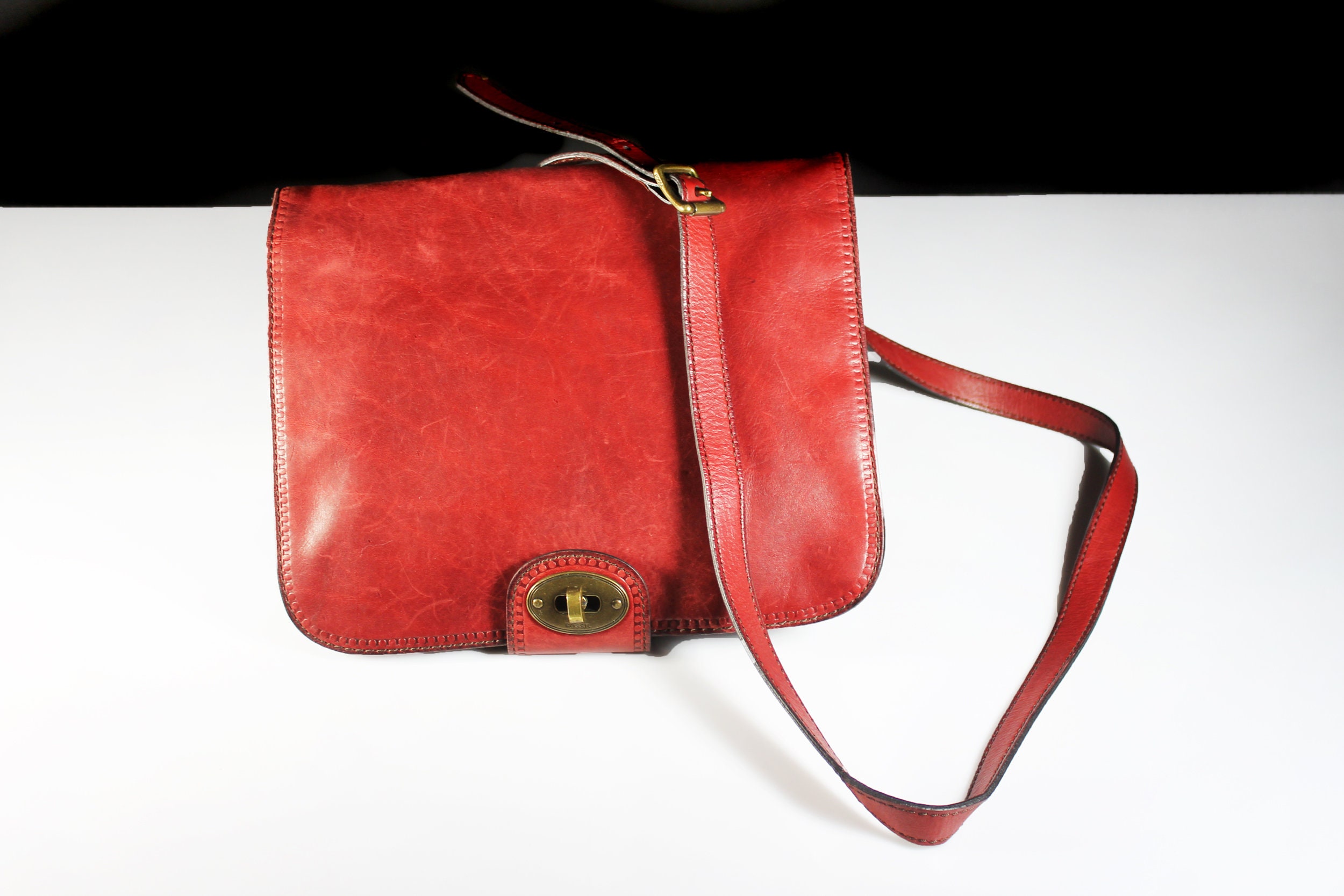 Red purse best sale crossbody