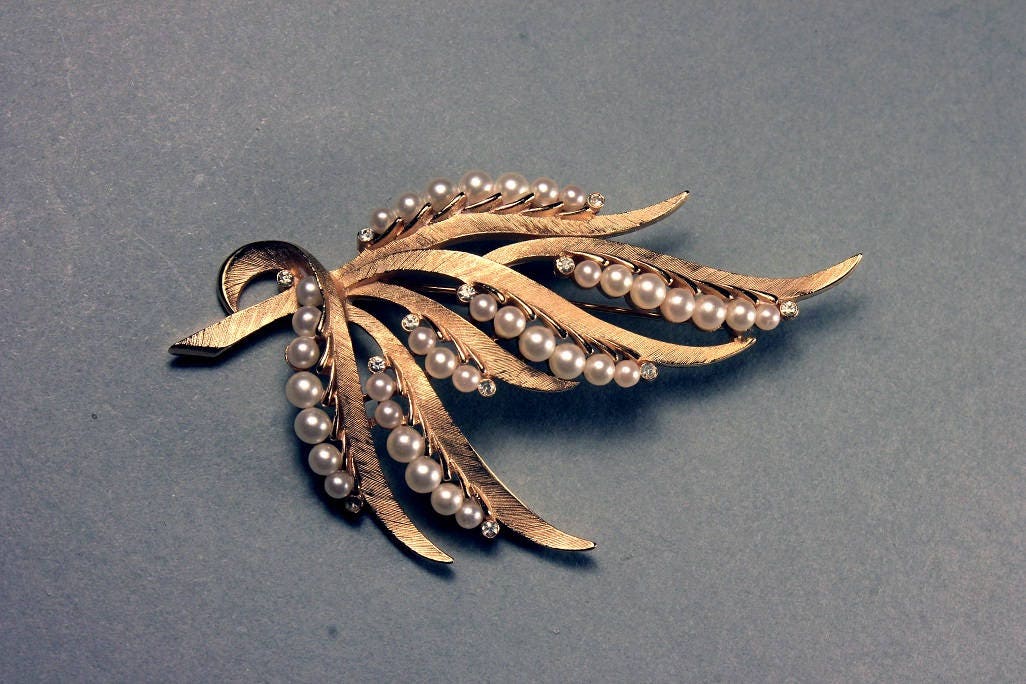 Trifari Faux Pearl Brooch, Gold Tone, Locking C Clasp, Brushed Gold