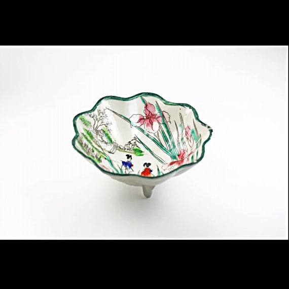 Japanese Footed Bowl, Hand Painted, Geshia Pattern, Sauce Bowl, Rice Bowl