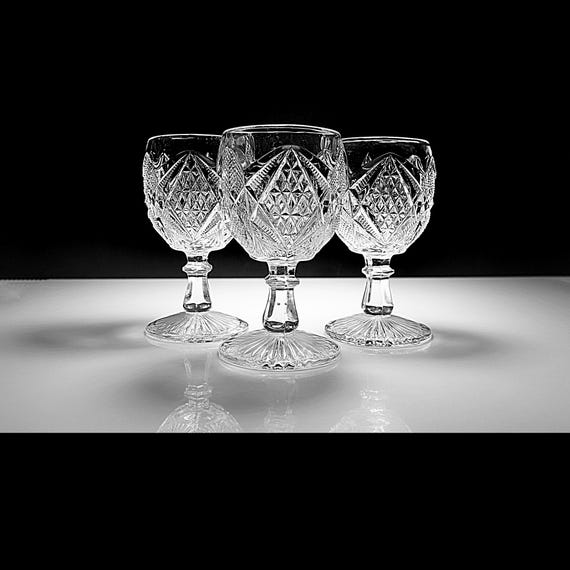 Antique U.S. Glass Pennsylvania Pattern Water Goblets – Set of 3 - Uranium EAPG, 1901 Diamond & Fan Design, Glows Under Blacklight