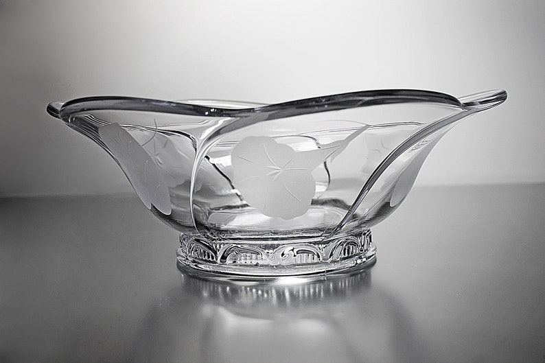 Footed Etched Glass Bowl, Morning Glory, Centerpiece, Scalloped Edge ...