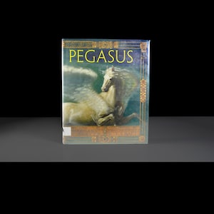 Pegaso de Marianna Mayer, ilustrado por Kinuko Y. Craft. Ejemplar de biblioteca en excelente estado.