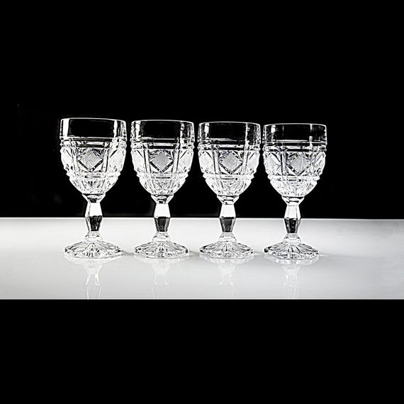 Set of 4 Cut Crystal Claret Wine Glasses – Diamond & Crosshatch Pattern, 5 Inches Tall, Octagonal Foot