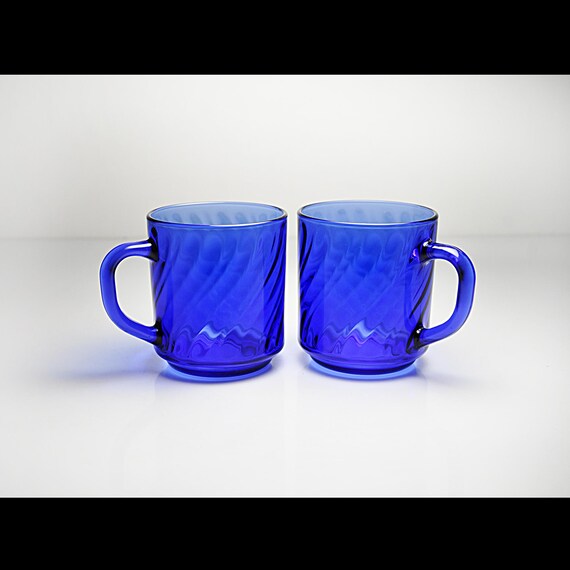 Arcoroc France Cobalt Blue Glass Mugs – Torsade Saphir Swirl Pattern, 10 oz Vintage French Glassware - Set of 2