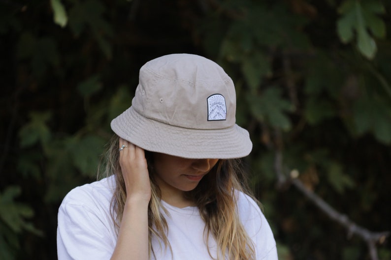 Adventurer Bucket Hat Khaki