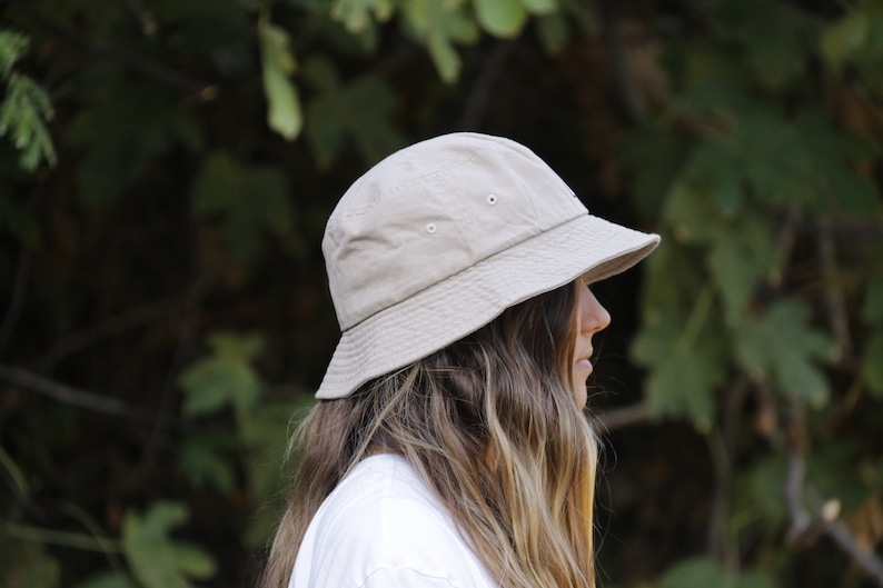 Adventurer Bucket Hat Khaki