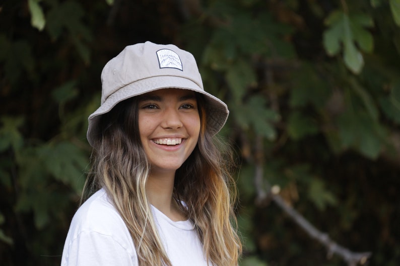 Adventurer Bucket Hat Khaki