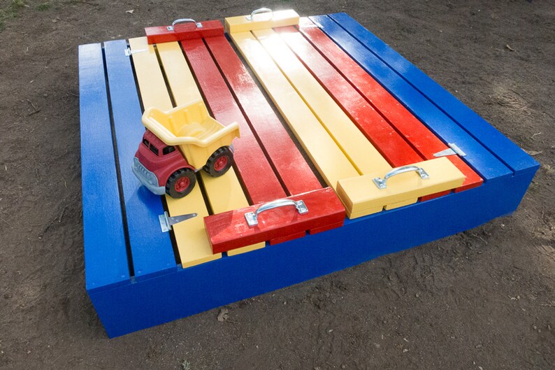 Plans to Build a Wood 4'x4' Covered Sandbox With Foldout Seats Easy