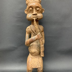 Afrikaanse beeldhouwkunst Tribale kunst Bamileke-standbeeld