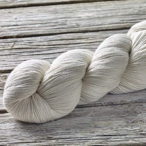 Undyed Yarn Merino Silk Fingering High Twist  - 1kg (10 x 100g hanks)