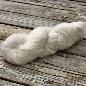 Undyed Yarn Brushed Suri Alpaca - Suri Alpaca, Merino, Polyamide blend - 1kg (10 x 100g hanks)