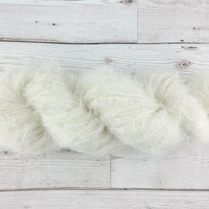 Undyed Yarn Brushed Suri Alpaca - Suri Alpaca, Merino, Polyamide blend - 1kg (10 x 100g hanks)