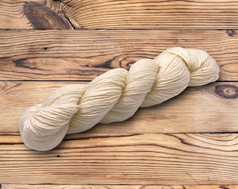 Fil non teint 100 % laine mérinos peignée Superwash, monocouche - 1 kg (10 écheveaux de 100 g)