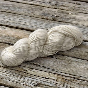 Undyed Yarn Merino / Silk Aran Knitting Yarn 1 kg (10 x 100g hanks)