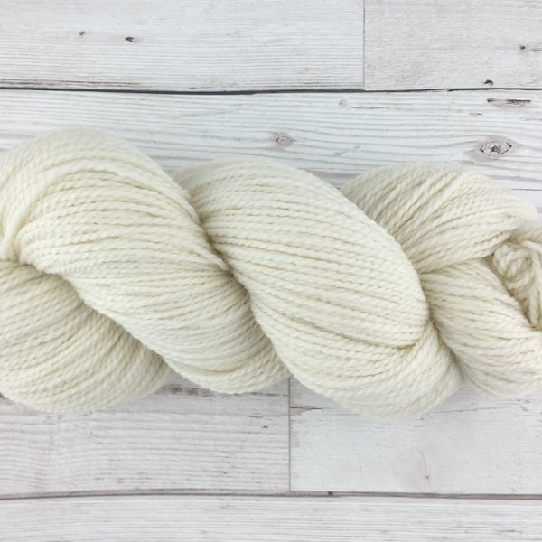 Undyed Yarn 100% Wool 4 Ply - 1kg  (10x100g hanks)