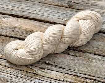 Undyed Yarn Organic Cotton DK - 1kg (10 x 100g hanks)
