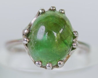 Cabochon Emerald Sterling Silver Ring - Thai Artisan Design