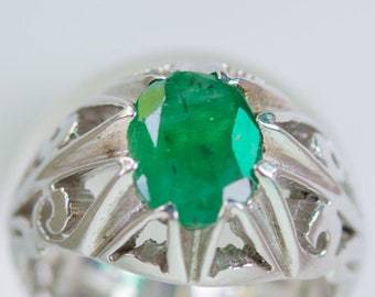 Natural Emerald Sterling Silver Ring for Men: Thai Artisan Design