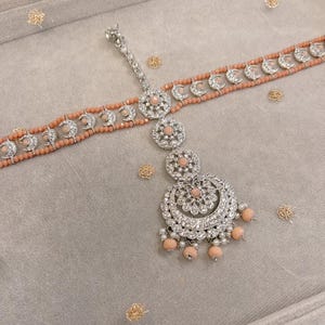 Avleen Headband / Sheesh phool - Peach