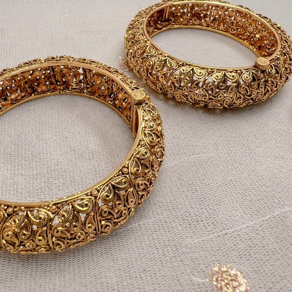 Brushed cheap gold bangle