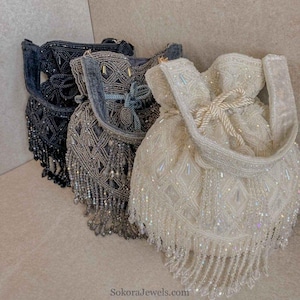 Bolso de terciopelo con detalles de cuentas, negro, blanco y plateado, bolso de mano indio adornado, accesorio nupcial, bolso dorado con cordón para ocasiones especiales, Sokora Jewels