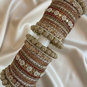 Jodhaa luxe armbandstapel traditionele beide bruidsarmbanden goud kastanjebruin groen zware sieraden Indiase Pakistaanse Punjabi sieradenset