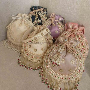 Perlenbesetzte Potli-Tasche aus Rohseide, indische Hochzeits- und Partytasche mit Quasten, indisch-pakistanischer Schmuck, Accessoires, Creme, Schwarz, Lila, Rosa, Gold, handgefertigt, Sokora
