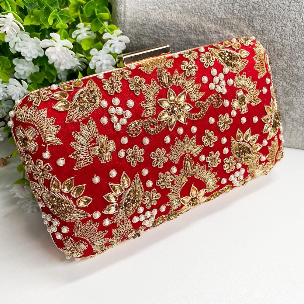 Kuber Industries Women's Silk Traditional Mirror Work Envelope Clutch Bag  Purse Handbag for Bridal, Casual, Party, Wedding (Red)-KUBMART11448 :  Amazon.in: Fashion