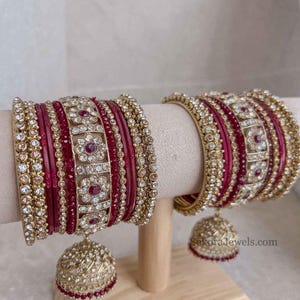 Small Maroon Bangle set