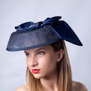 Chic navy hat, Elegant derby headpiece, Royal Ascot fascinator, Kentucky derby hat, Audrey Hepburn hat, Hat, Haute couture hat, Chic hat image 2