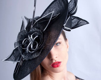 Superbe fascinateur derby, chapeau Royal Ascot, chapeau derby Kentucky, chapeau de tea party, fascinateur de chapellerie couture, chapeau noir argenté