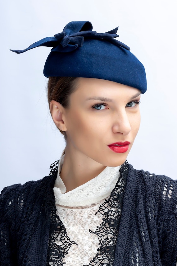 Vintage Royal Blue Feather Pillbox Hat | 1930s–1960s Glam Statement Hat Size 8X8 Pillbox Blue Vintage Hats for Women for sale | eBay main image 4