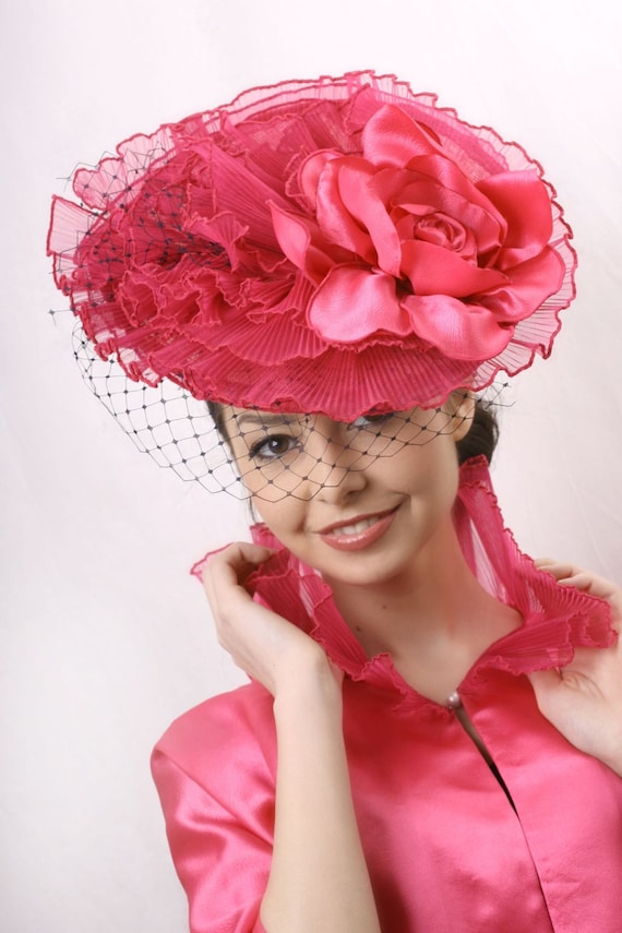 Veiled Fuchsia Fascinator, Hot Pink Hat, Royal Ascot  display picture 1