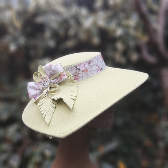 Elegant Felt Hat Green Felt Headpiece 